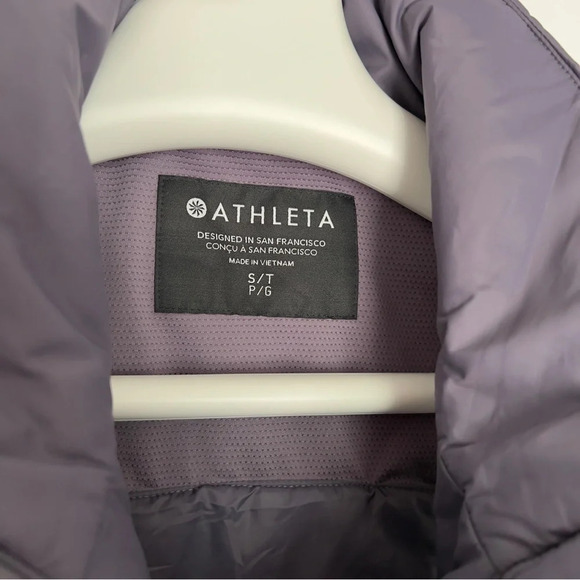 Athleta Rock Ridge Primaloft Vest size S - Picture 11 of 16